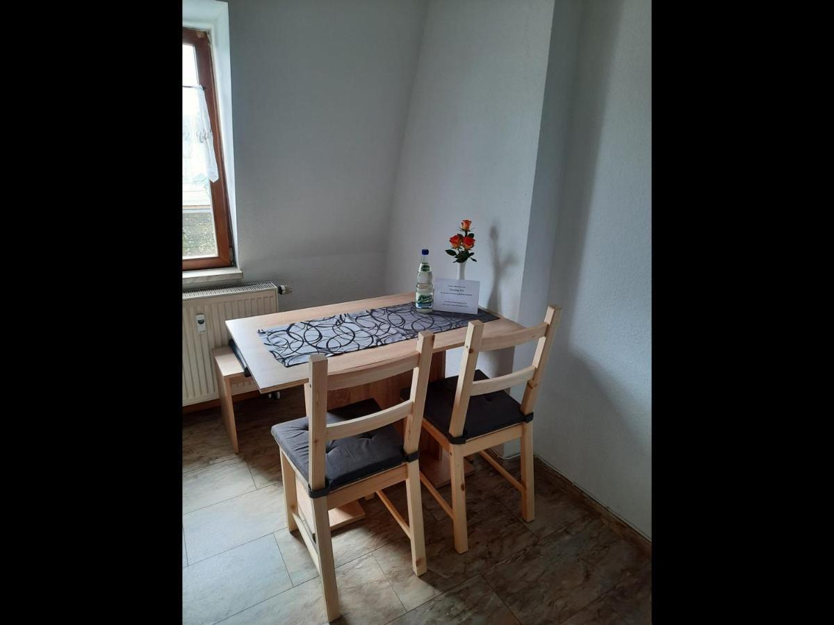 Neu! Geschmackvolle Fewo Lengenfeld Lengenfeld  Экстерьер фото